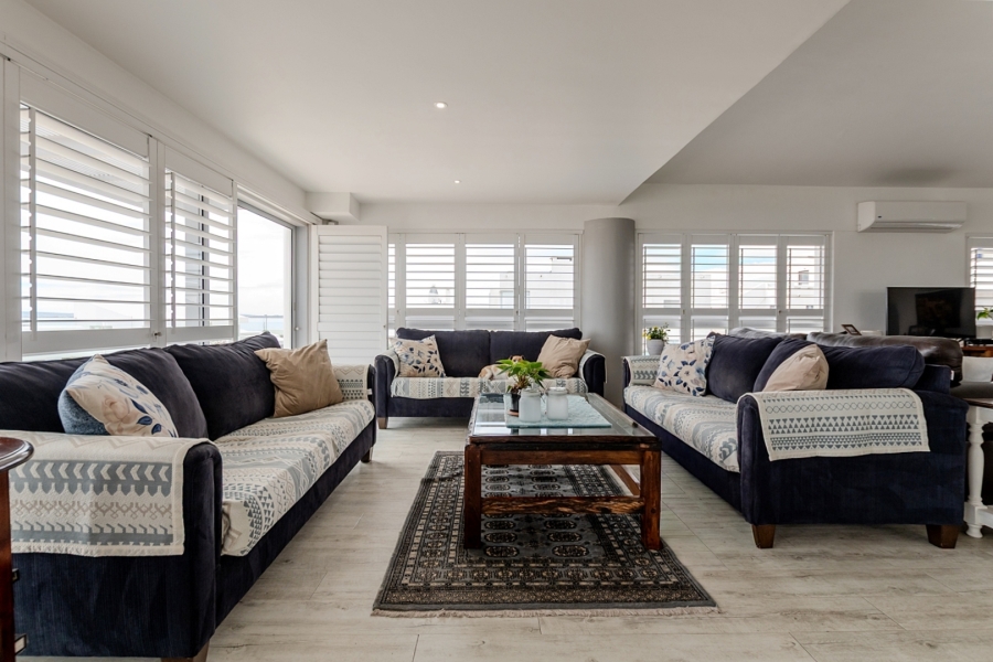 4 Bedroom Property for Sale in Paradise Beach Western Cape